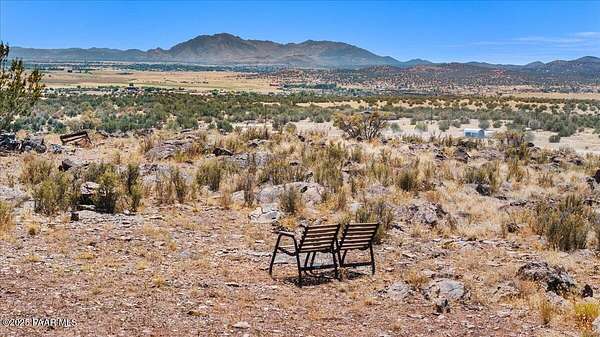4 Acres of Residential Land for Sale in Paulden, Arizona