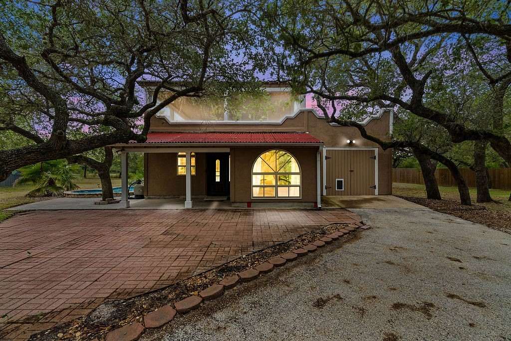 2.5 Acres of Residential Land with Home for Sale in Rockport, Texas