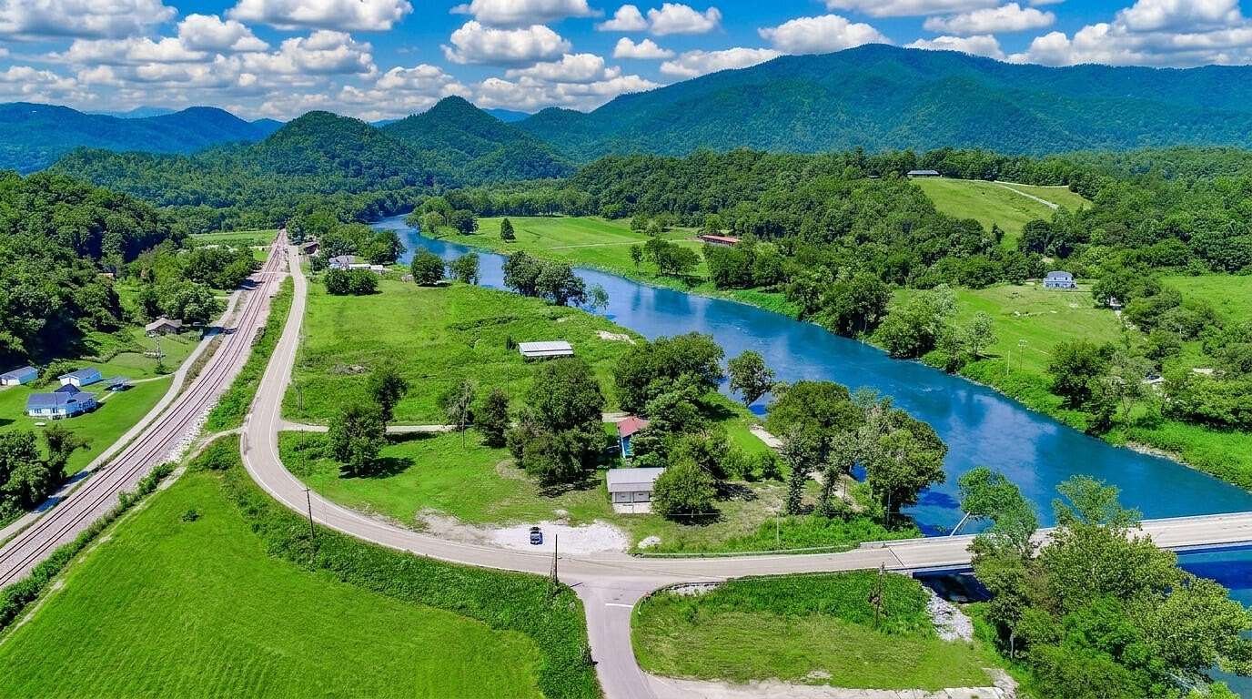 1.64 Acres of Residential Land for Sale in Del Rio, Tennessee