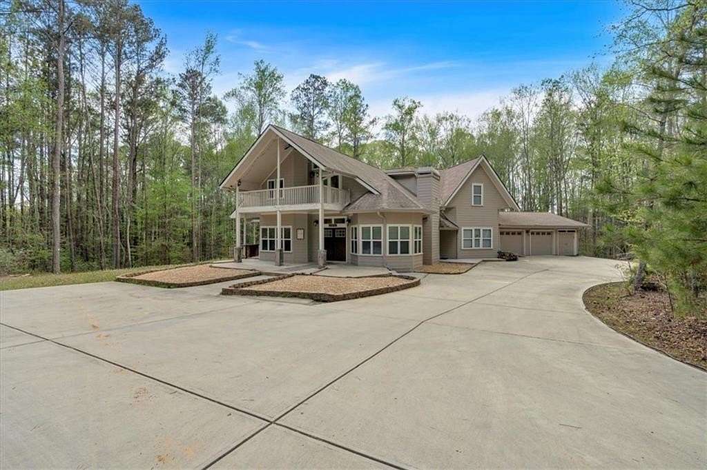 7 Acres of Residential Land with Home for Sale in Hiram, Georgia
