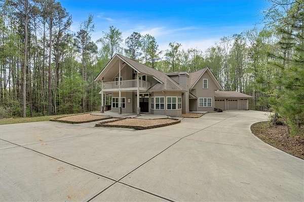 7 Acres of Residential Land with Home for Sale in Hiram, Georgia