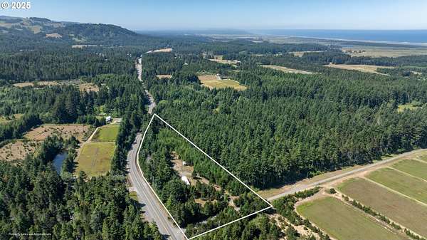 3 Acres of Residential Land with Home for Sale in Bandon, Oregon