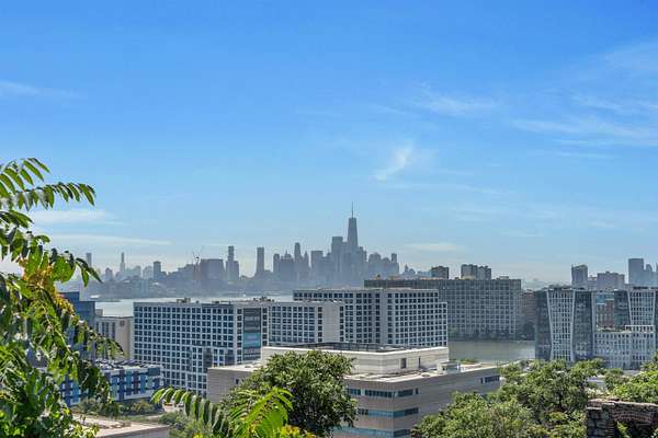 Residential Land for Sale in Weehawken, New Jersey