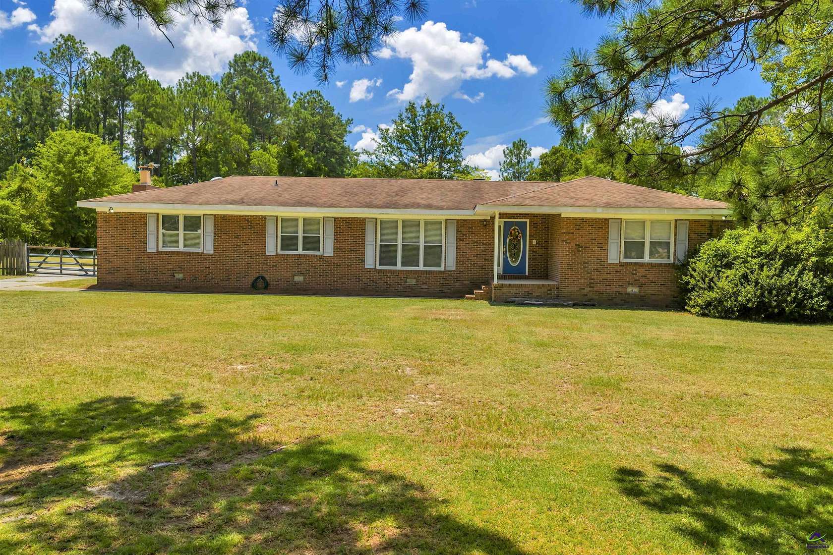 2.35 Acres of Residential Land with Home for Sale in Byron, Georgia