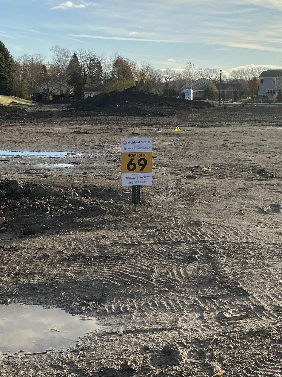 0.52 Acres of Residential Land for Sale in Pleasant Prairie, Wisconsin