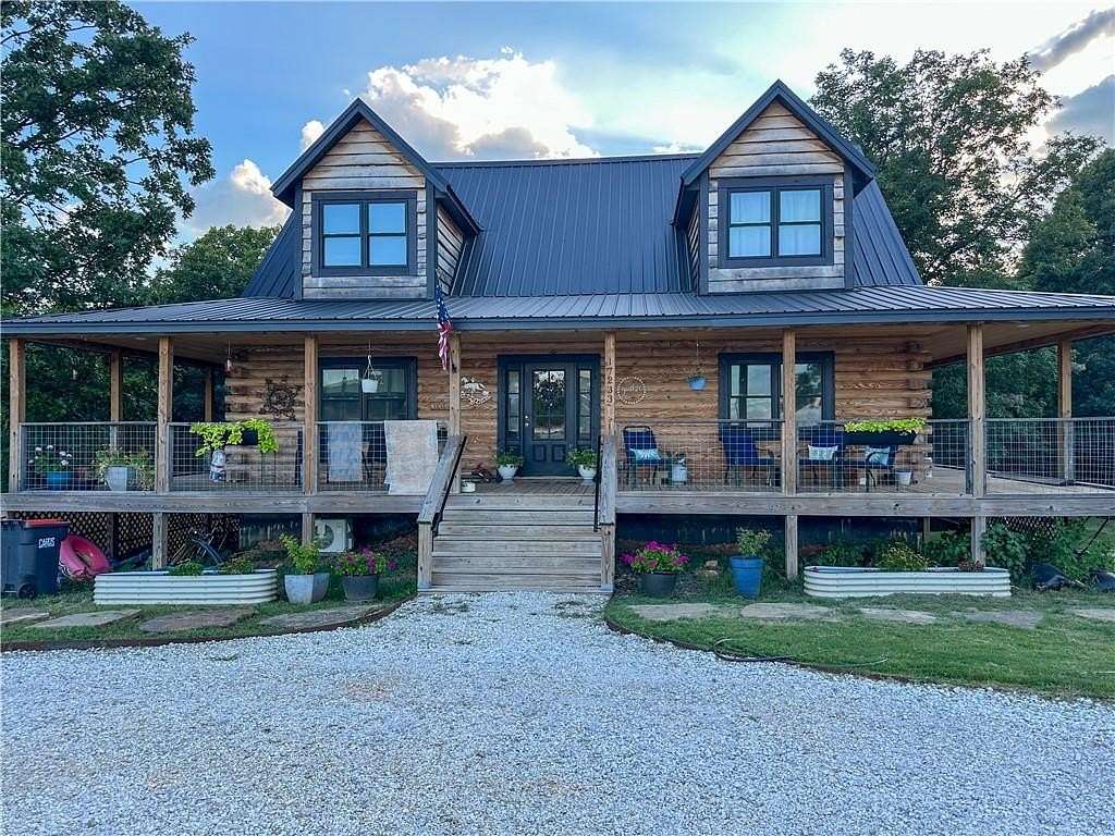 2.5 Acres of Residential Land with Home for Sale in Pea Ridge, Arkansas