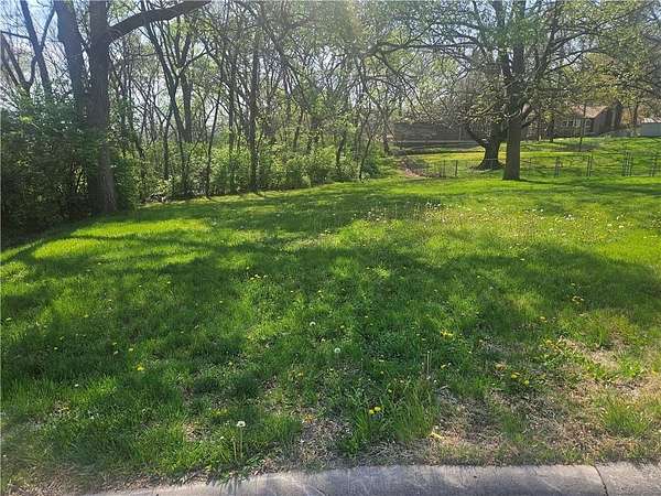 0.84 Acres of Land for Sale in Kansas City, Kansas
