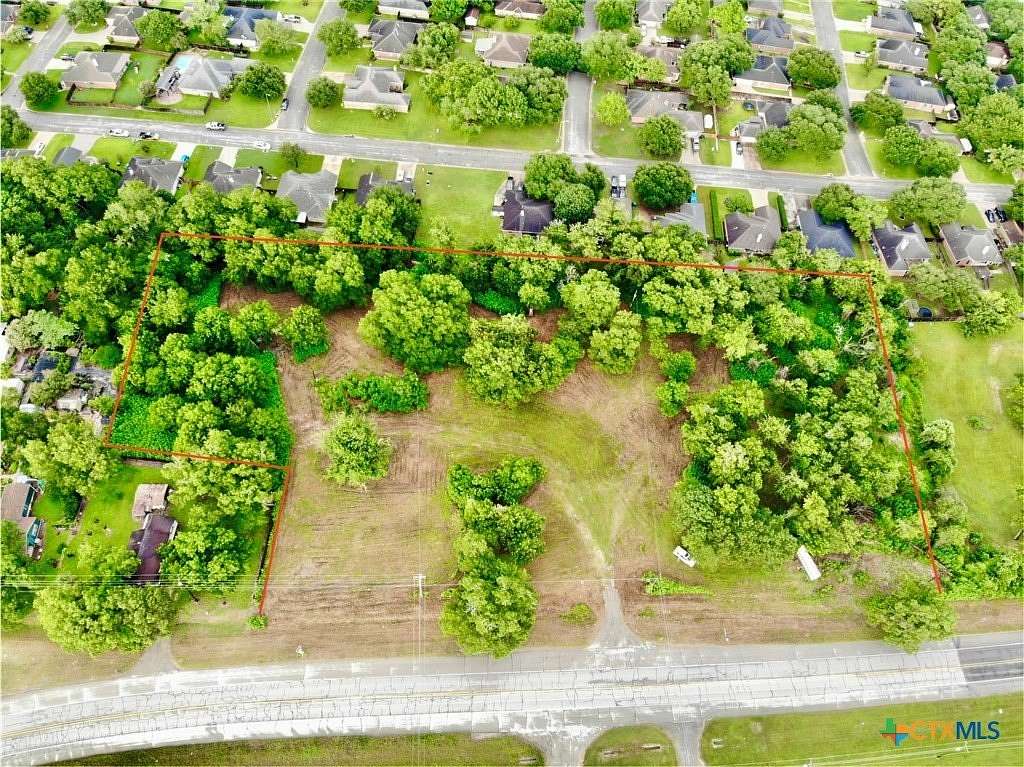 4.28 Acres of Mixed-Use Land for Sale in Brenham, Texas