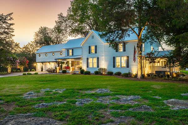 5 Acres of Residential Land with Home for Sale in Chickamauga, Georgia