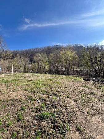 6 Acres of Residential Land for Sale in Prestonsburg, Kentucky