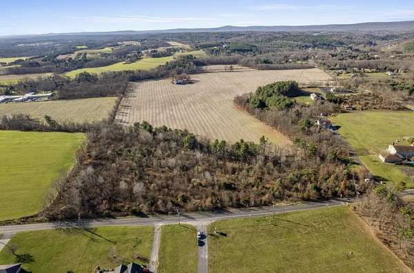 6.78 Acres of Mixed-Use Land for Sale in Effort, Pennsylvania