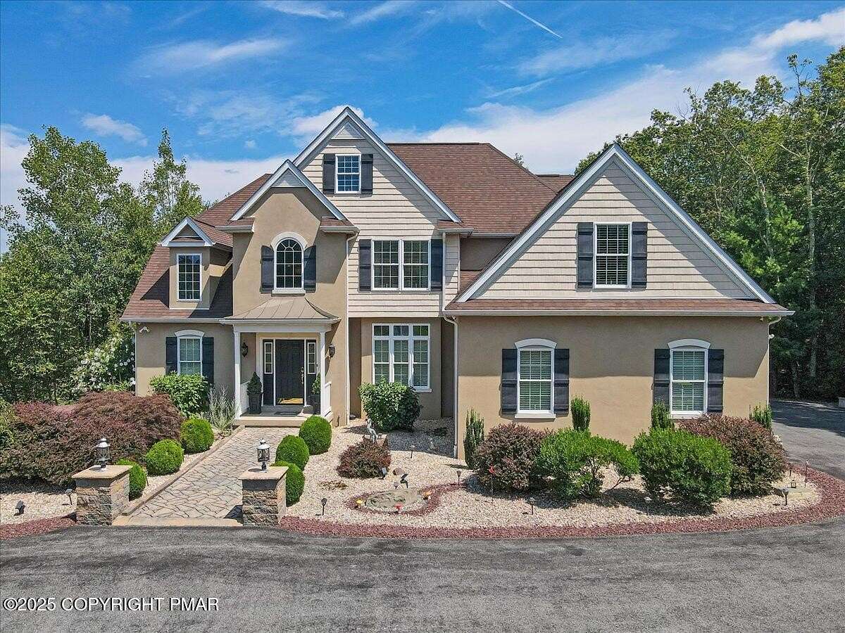 2.66 Acres of Residential Land with Home for Sale in Bartonsville, Pennsylvania