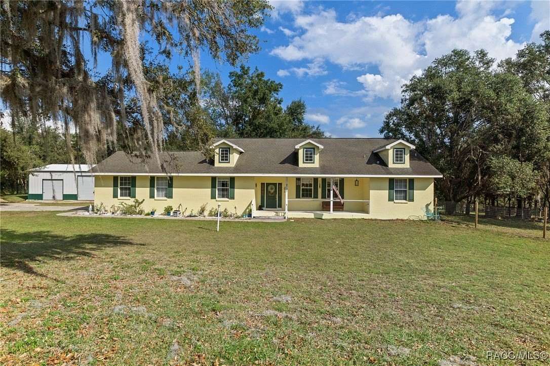 4 Acres of Residential Land with Home for Sale in Floral City, Florida