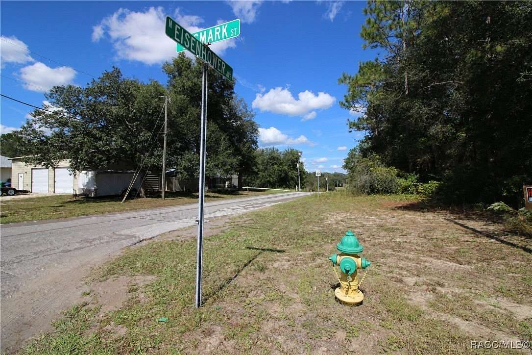 0.96 Acres of Residential Land for Sale in Hernando, Florida