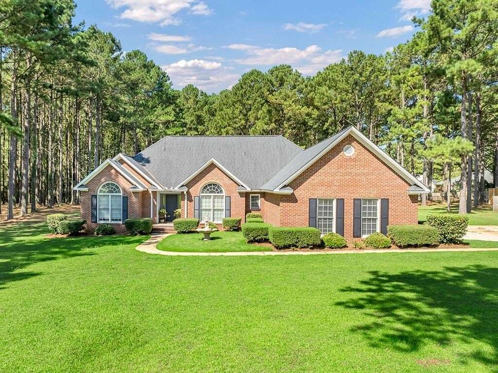 1.82 Acres of Residential Land with Home for Sale in Albany, Georgia