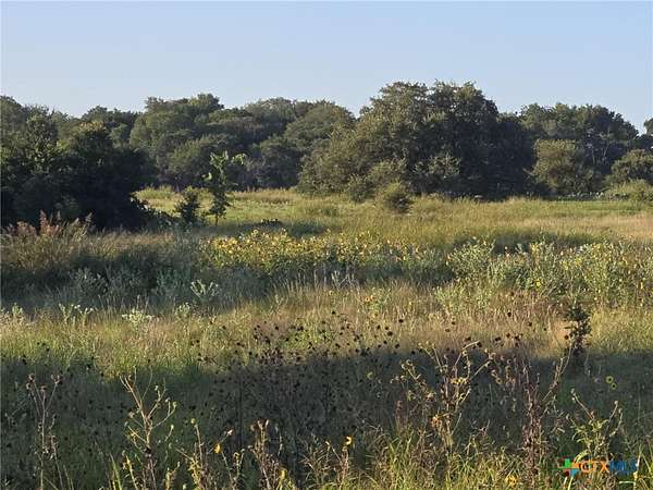 5.14 Acres of Land for Sale in Oglesby, Texas