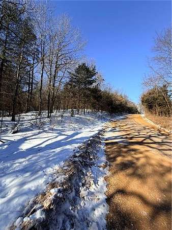 5 Acres of Residential Land for Sale in Green Forest, Arkansas