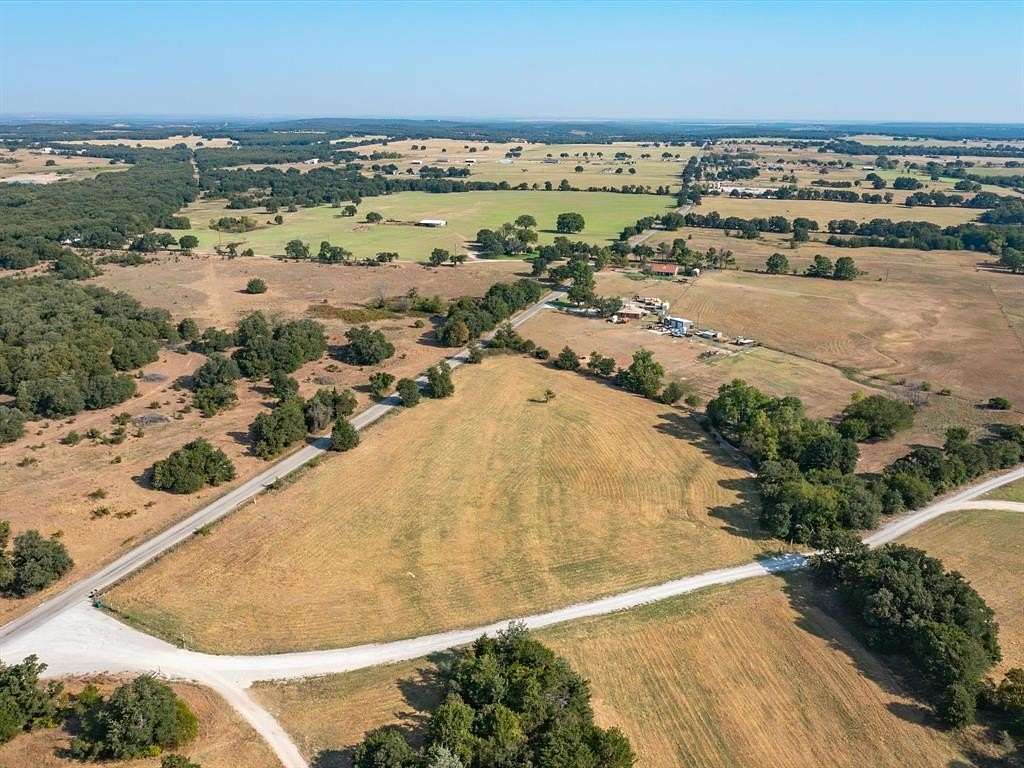 3 Acres of Residential Land for Sale in Bowie, Texas