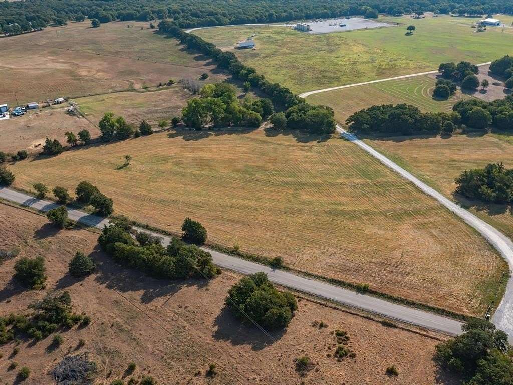 2.2 Acres of Residential Land for Sale in Bowie, Texas