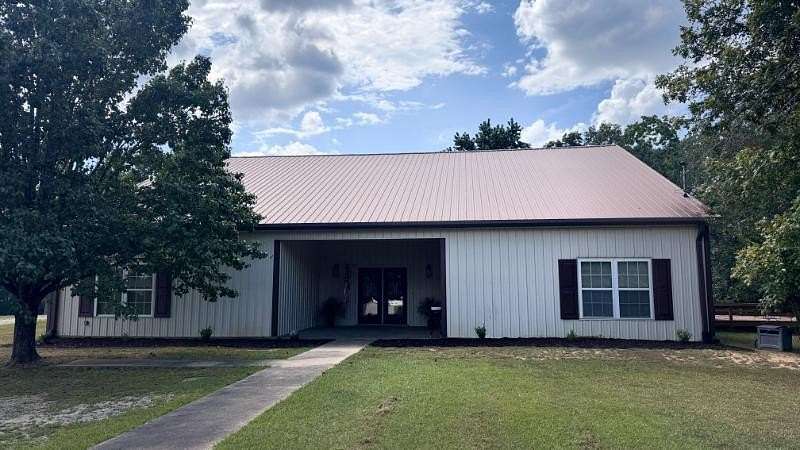 2 Acres of Residential Land with Home for Sale in Pontotoc, Mississippi