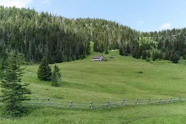 10 Acres of Residential Land with Home for Sale in Cody, Wyoming