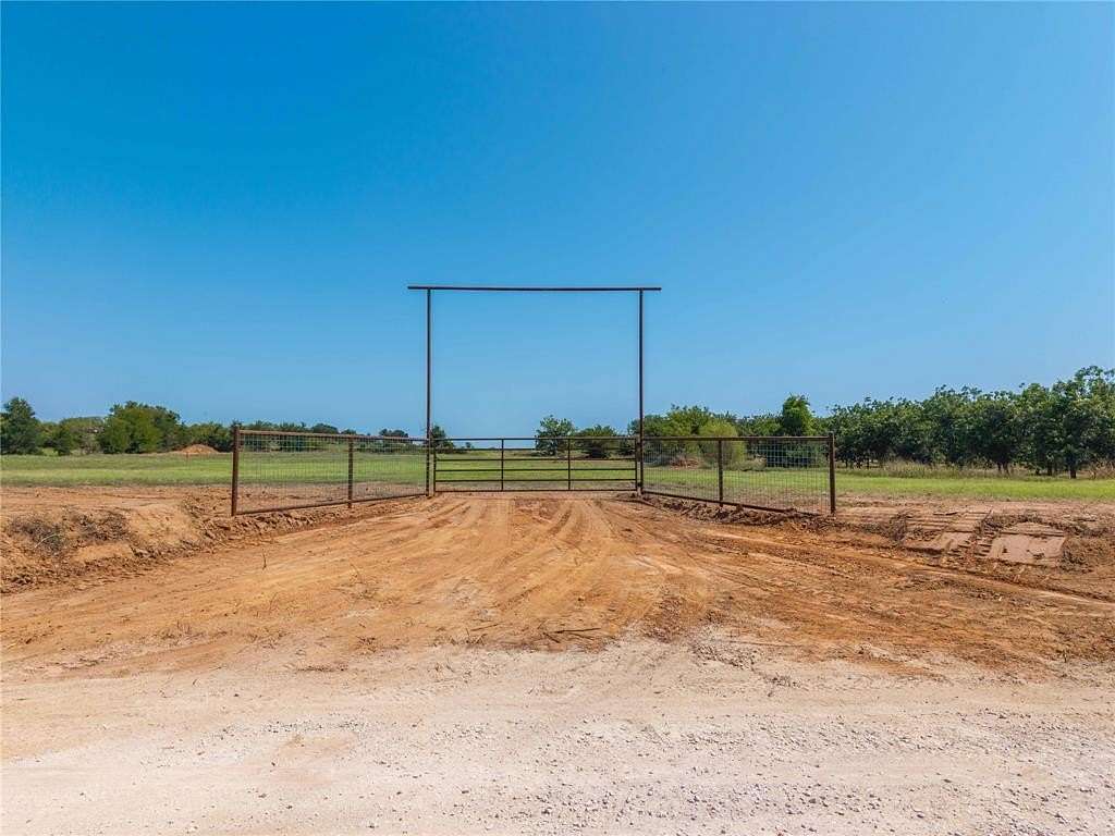 2.5 Acres of Residential Land for Sale in De Leon, Texas