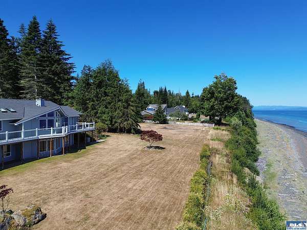 3 Acres of Residential Land with Home for Sale in Port Angeles, Washington