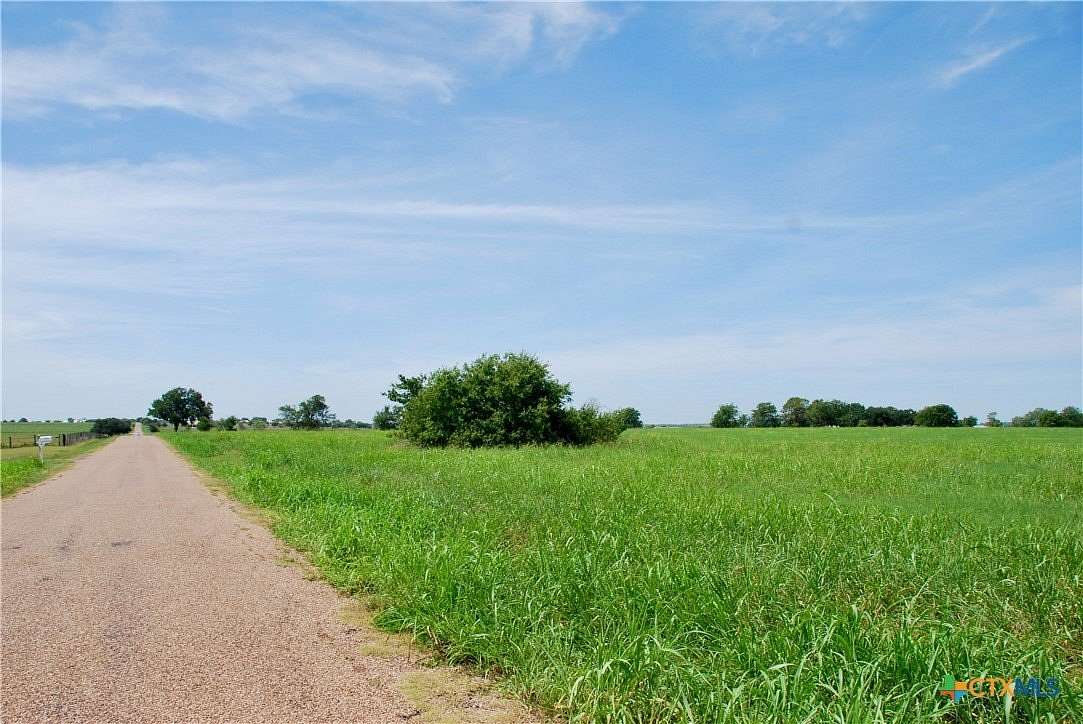 8 Acres of Residential Land for Sale in Schulenburg, Texas