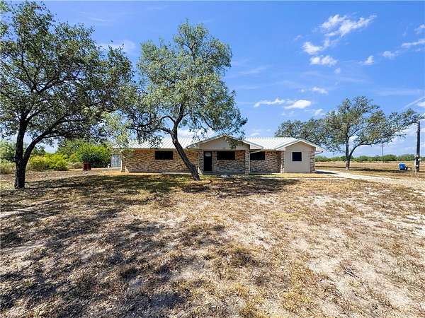 7.13 Acres of Residential Land with Home for Sale in Orange Grove, Texas