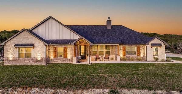 5 Acres of Residential Land with Home for Sale in Bluff Dale, Texas