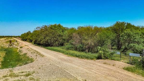 11 Acres of Agricultural Land for Sale in Quemado, Texas