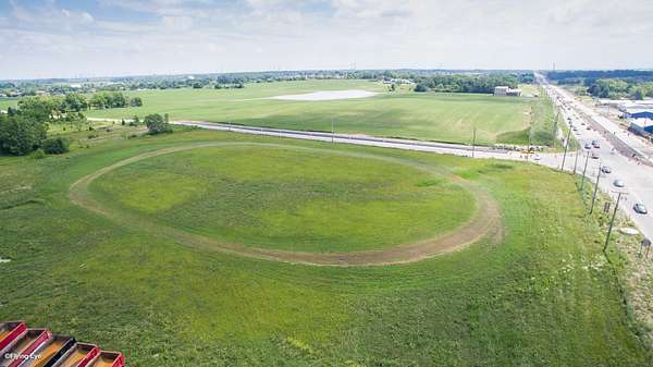 5.59 Acres of Commercial Land for Sale in Homer Glen, Illinois
