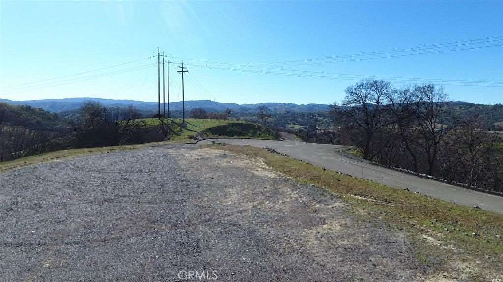 13.5 Acres of Land for Sale in Ukiah, California