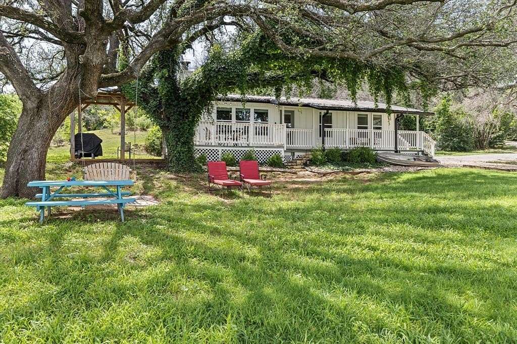 2.5 Acres of Mixed-Use Land for Sale in Granbury, Texas