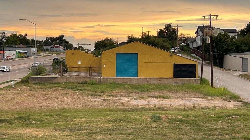 0.44 Acres of Mixed-Use Land for Sale in Fort Worth, Texas