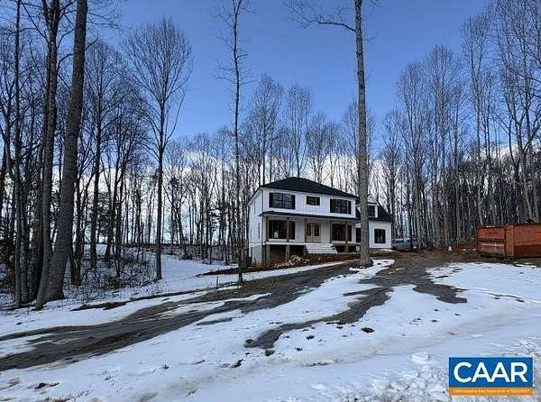 1.72 Acres of Land with Home for Sale in Louisa, Virginia