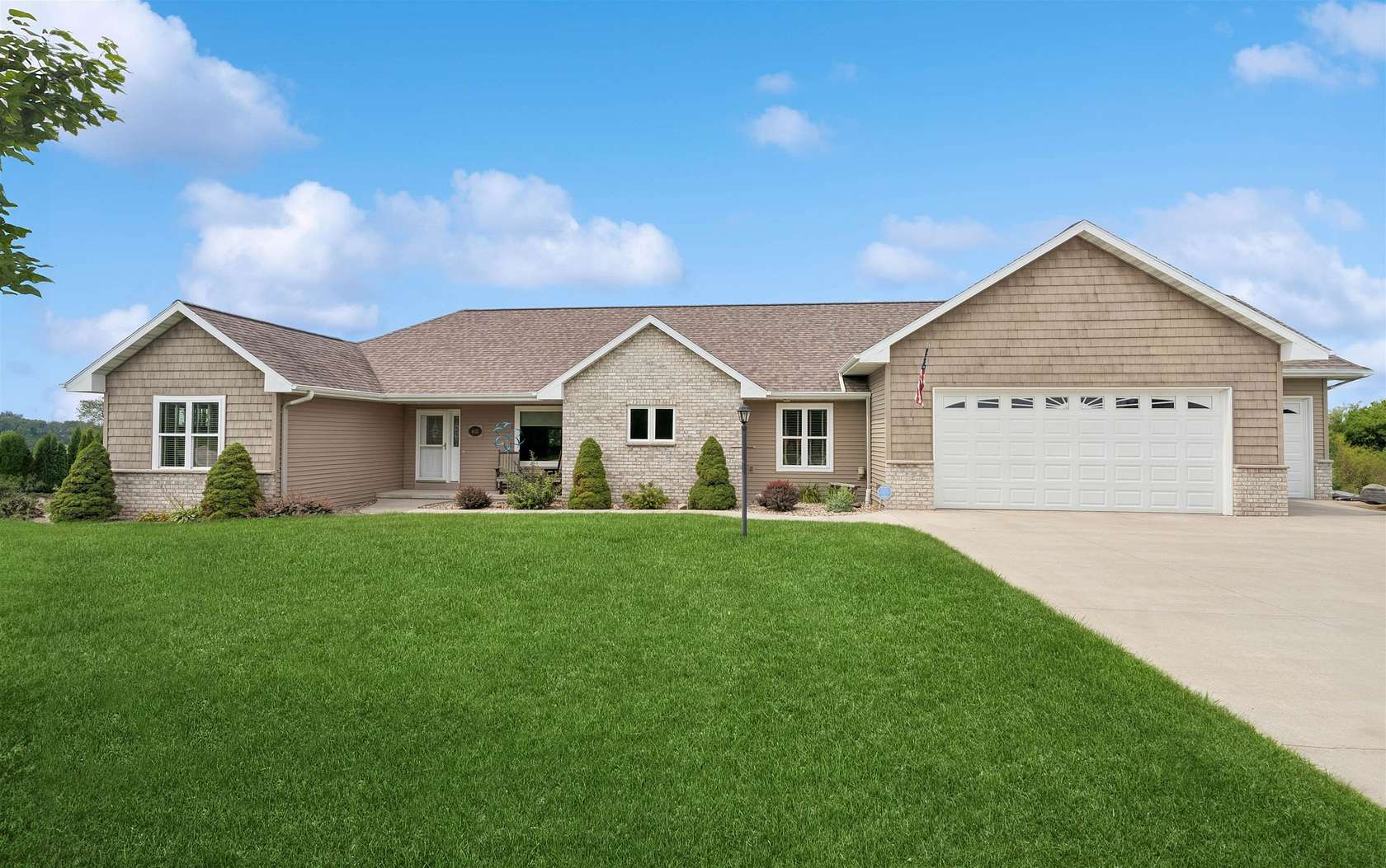 1.57 Acres of Residential Land with Home for Sale in Larsen, Wisconsin