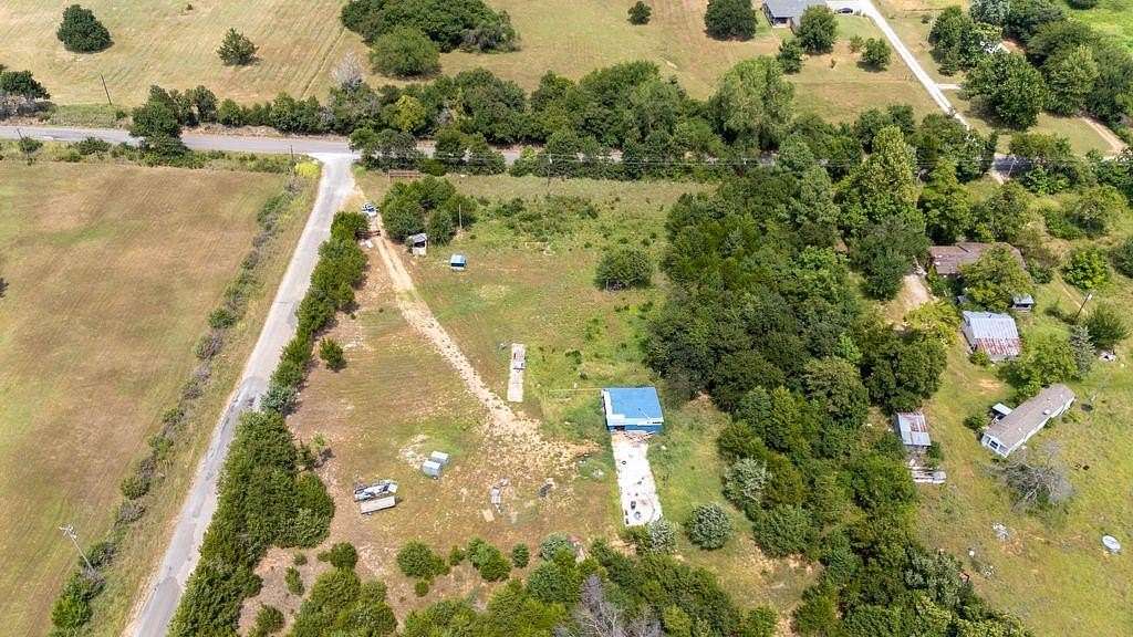 5 Acres of Land for Sale in McLoud, Oklahoma