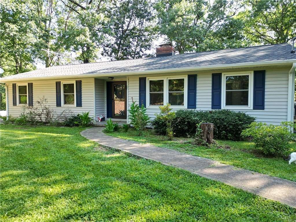 8 Acres of Land with Home for Sale in Westminster, South Carolina