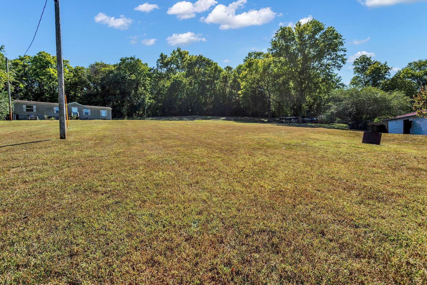 1.78 Acres of Residential Land for Sale in Columbia, Tennessee