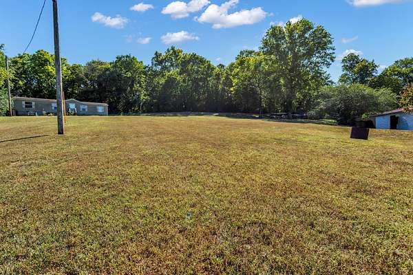 1.78 Acres of Residential Land for Sale in Columbia, Tennessee