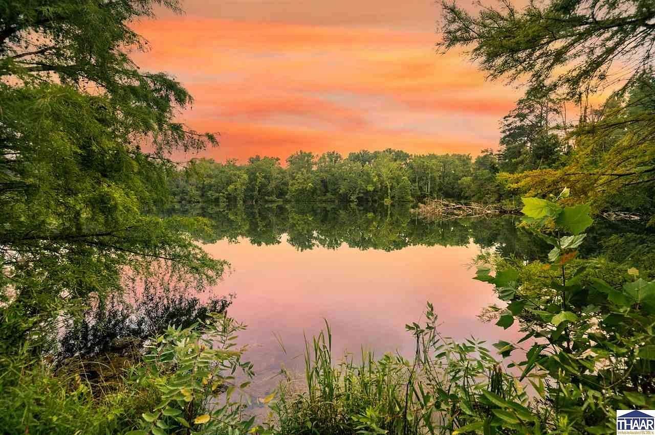 130 Acres of Recreational Land with Home for Sale in Terre Haute, Indiana