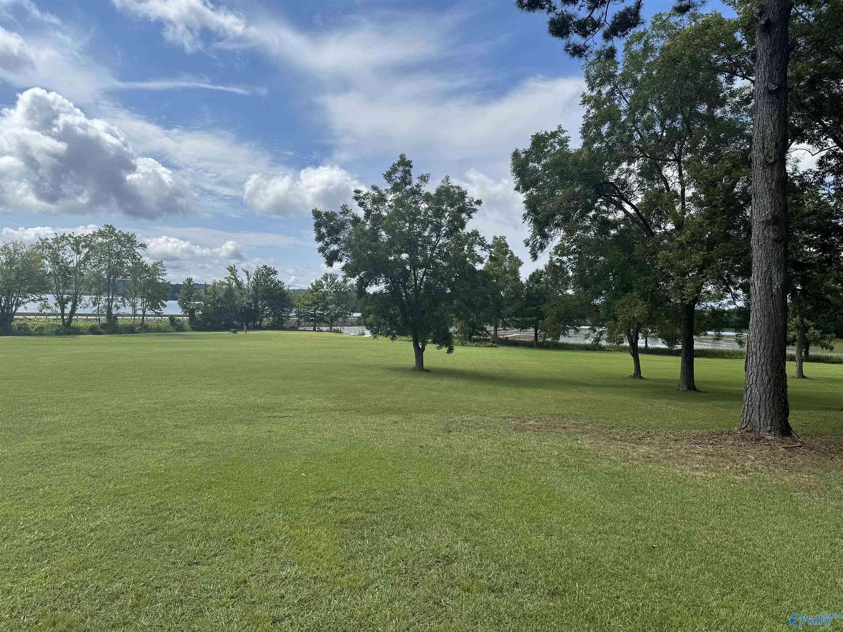 0.44 Acres of Residential Land for Sale in Guntersville, Alabama