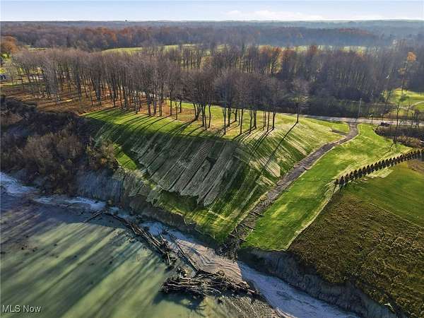 4.53 Acres of Residential Land for Sale in Conneaut, Ohio