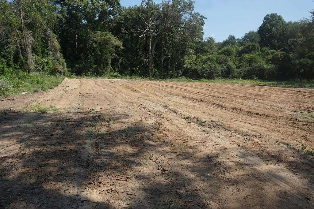 5 Acres of Land for Sale in Palestine, Texas
