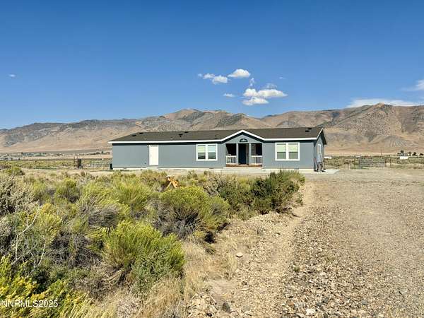 9.65 Acres of Residential Land with Home for Sale in Winnemucca, Nevada