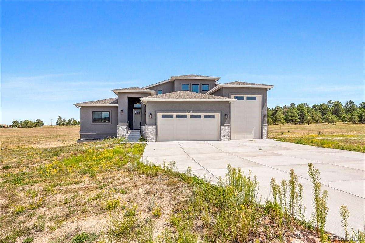 2.6 Acres of Land with Home for Sale in Colorado Springs, Colorado