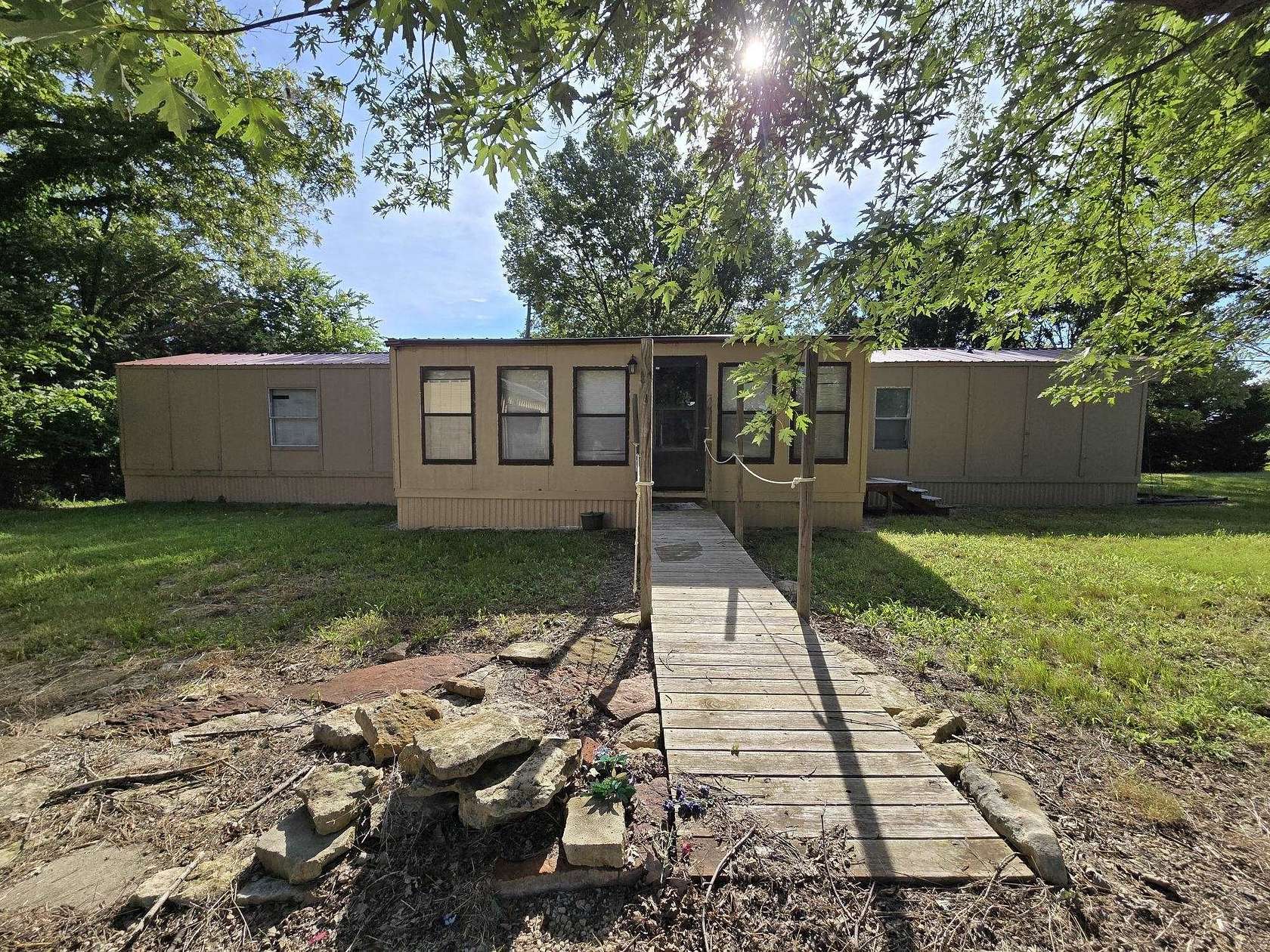 13 Acres of Land with Home for Sale in Winfield, Kansas