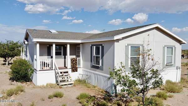 2.5 Acres of Residential Land with Home for Sale in Willcox, Arizona