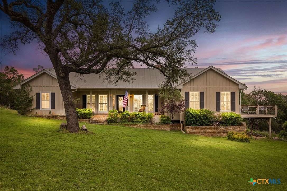 6 Acres of Residential Land with Home for Sale in New Braunfels, Texas